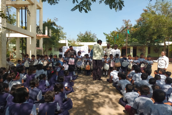 Chhatrapati Shahu Samta Pratishthan has distributed school bags, notebooks, pencils, pens etc. to the children in Purna block to the Zilla Parishad Primary School, it is distributed to 10 schools.